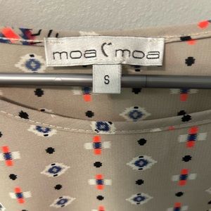 Moa Moa, size S, tan w/ pattern